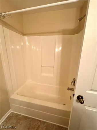 $2,400 | 4409 Southwest 15th Avenue, Cape Coral, FL 33914