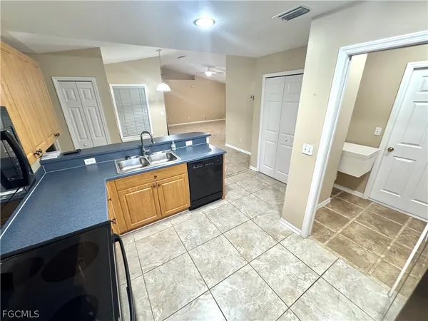 $2,400 | 4409 Southwest 15th Avenue, Cape Coral, FL 33914