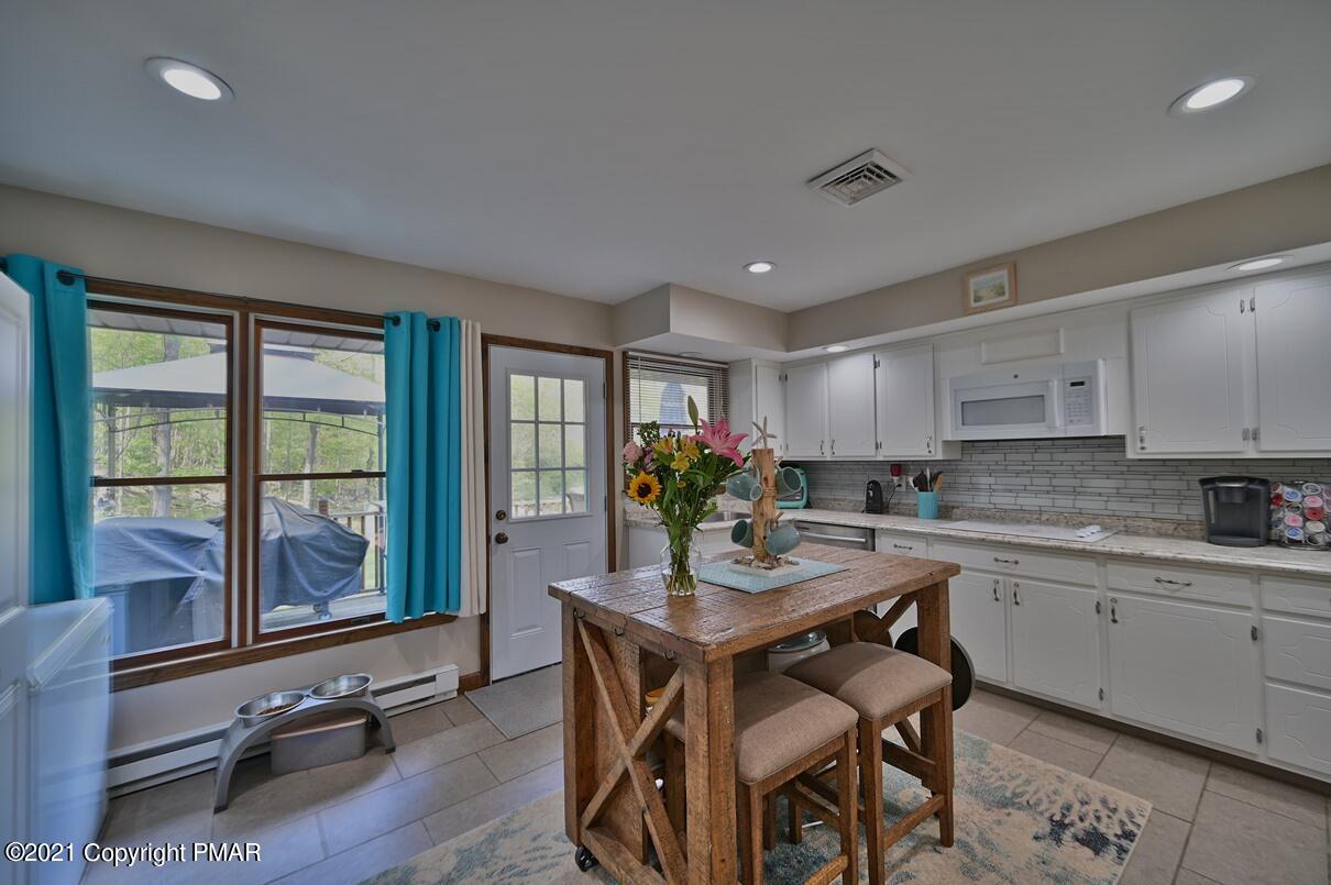 118 Balson Road Stroudsburg, PA 18360 - Photo 35 of 82 Kitchen