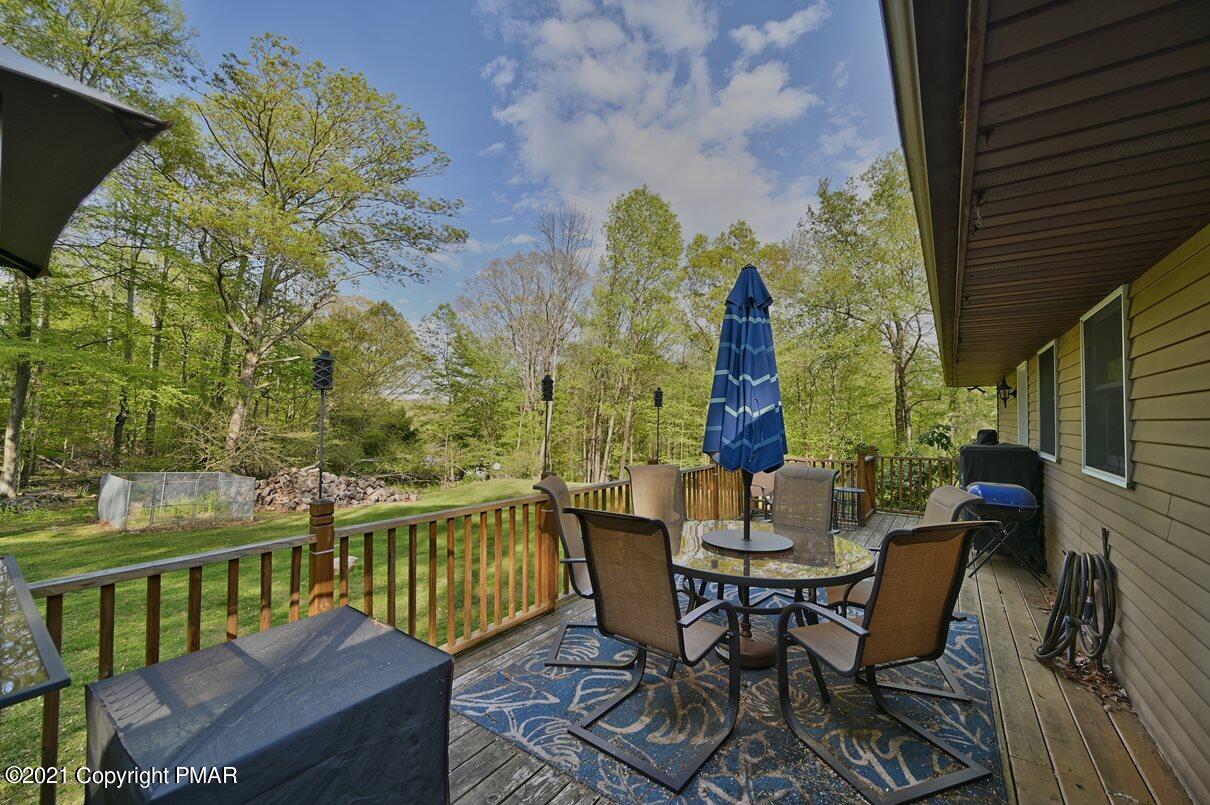 118 Balson Road Stroudsburg, PA 18360 - Photo 69 of 82 Rear Deck