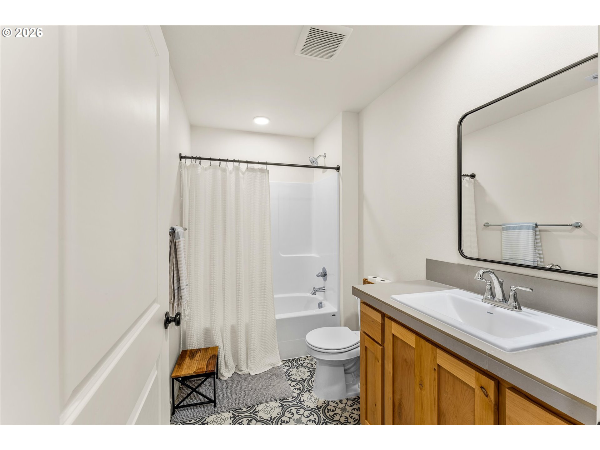 716 Southeast 36th Street Battle Ground, WA 98604 - Photo 15 of 23 Bathroom