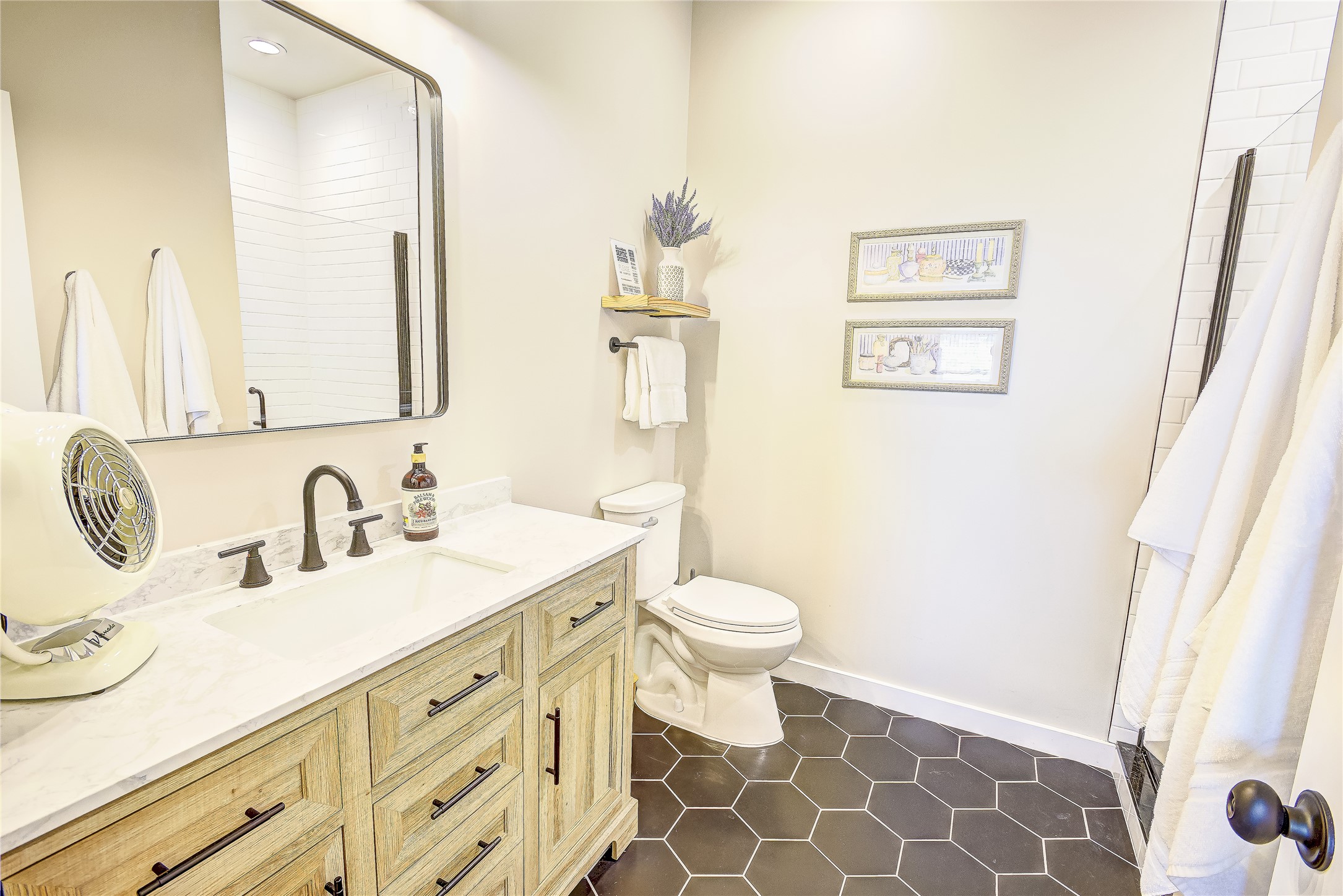 108 Little Ranches Road, Unit A Wimberley, TX 78676 - Photo 14 of 26 Gallery Image 14