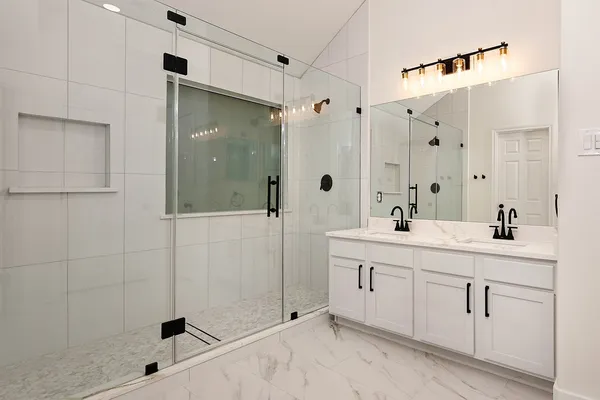 $3,500 | 122 South Abram Circle, The Woodlands, TX 77382