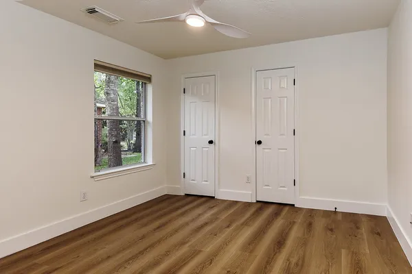 $3,500 | 122 South Abram Circle, The Woodlands, TX 77382