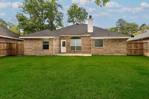 $3,500 | 122 South Abram Circle, The Woodlands, TX 77382