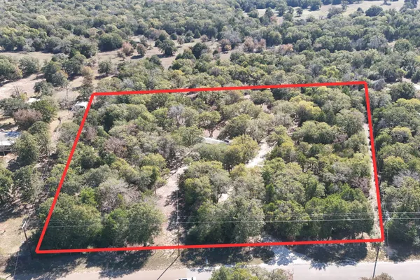 $285,000 | 680 Hidden Oaks Drive, Elgin, TX 78621