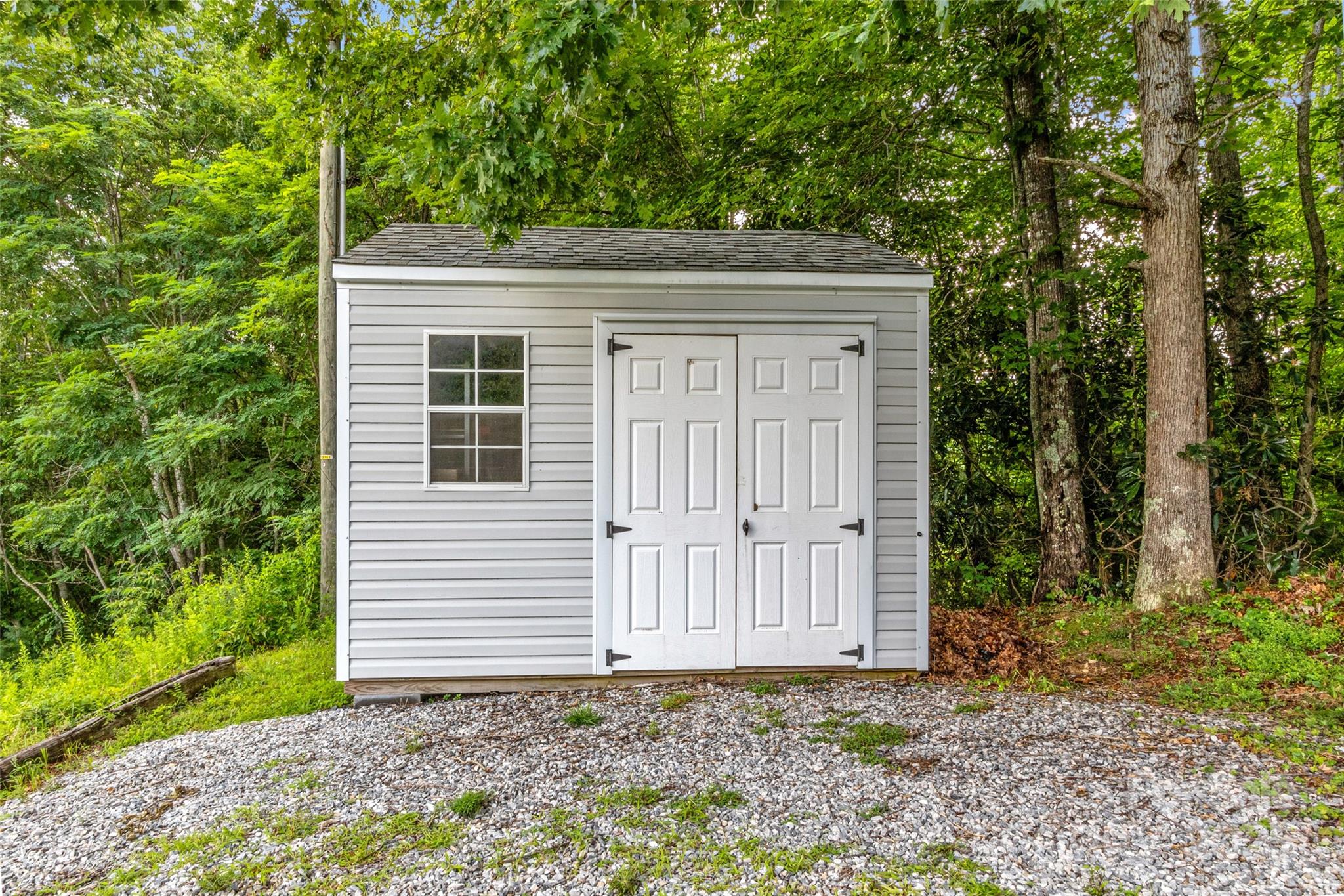 161 Blue Rock Road Burnsville, NC 28714 - Photo 33 of 48