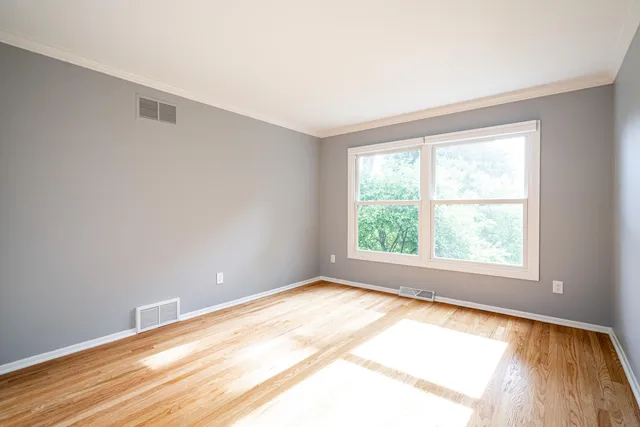 $2,995 | 3061 East Newport Court, Milwaukee, WI 53211