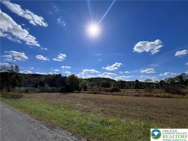 $185,000 | Golf Road, Tamaqua, PA 18252
