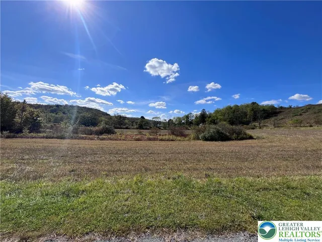 $185,000 | Golf Road, Tamaqua, PA 18252