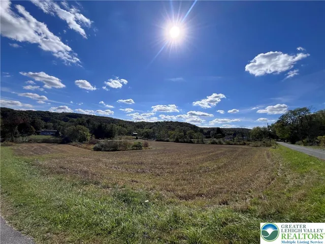 $185,000 | Golf Road, Tamaqua, PA 18252