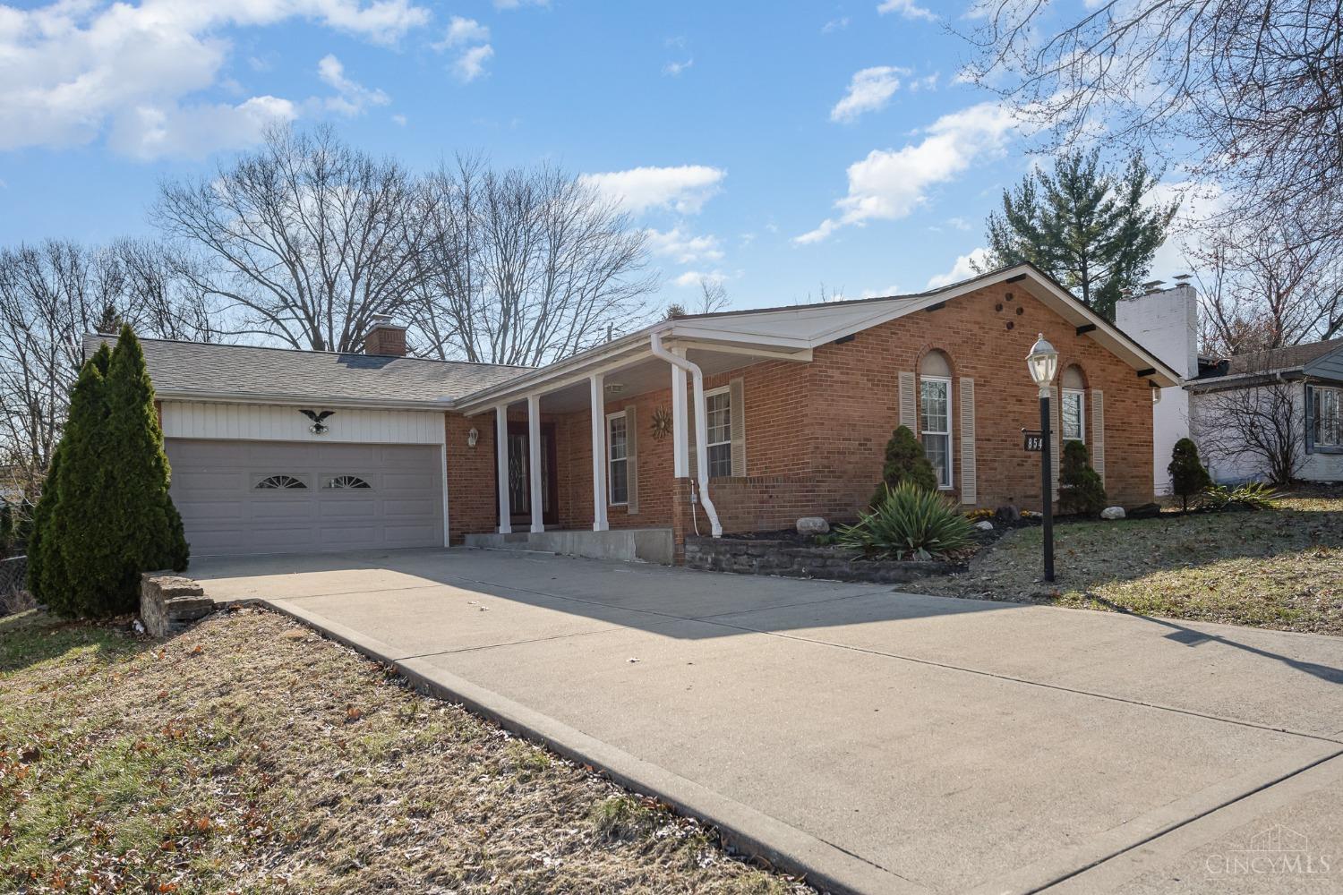 854 Asbury Road Cincinnati, OH 45255 - Photo 2 of 24 Gallery Image 2