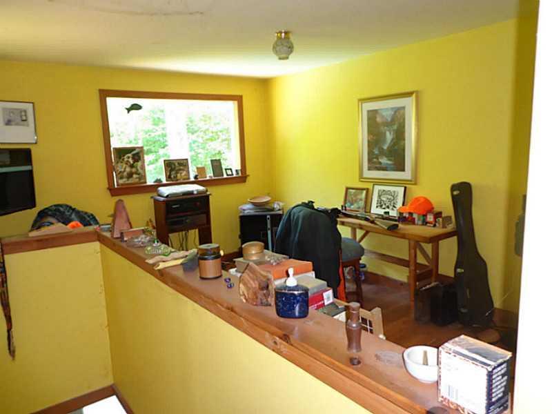 139 Dam Pond Road Augusta, ME 04330 - Photo 16 of 20 Family Room.