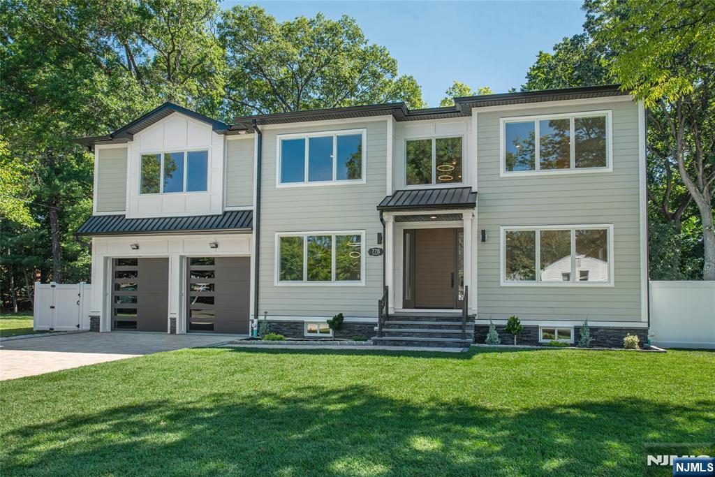 778 Wynetta Place Paramus, NJ 07652 - Photo 38 of 44 Gallery Image 38