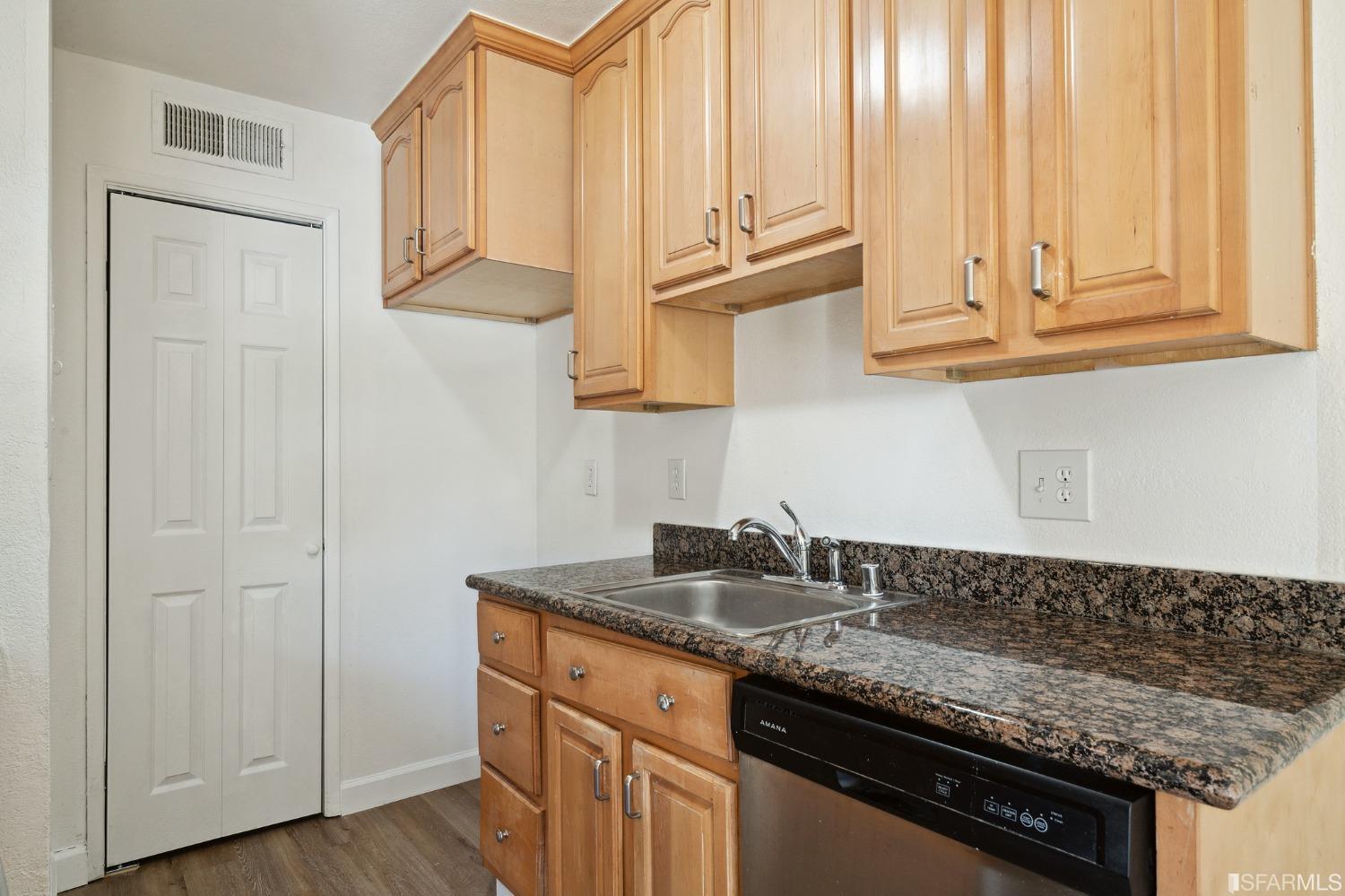 5311 Ridgeview Circle, Unit 5 El Sobrante, CA 94803 - Photo 12 of 27