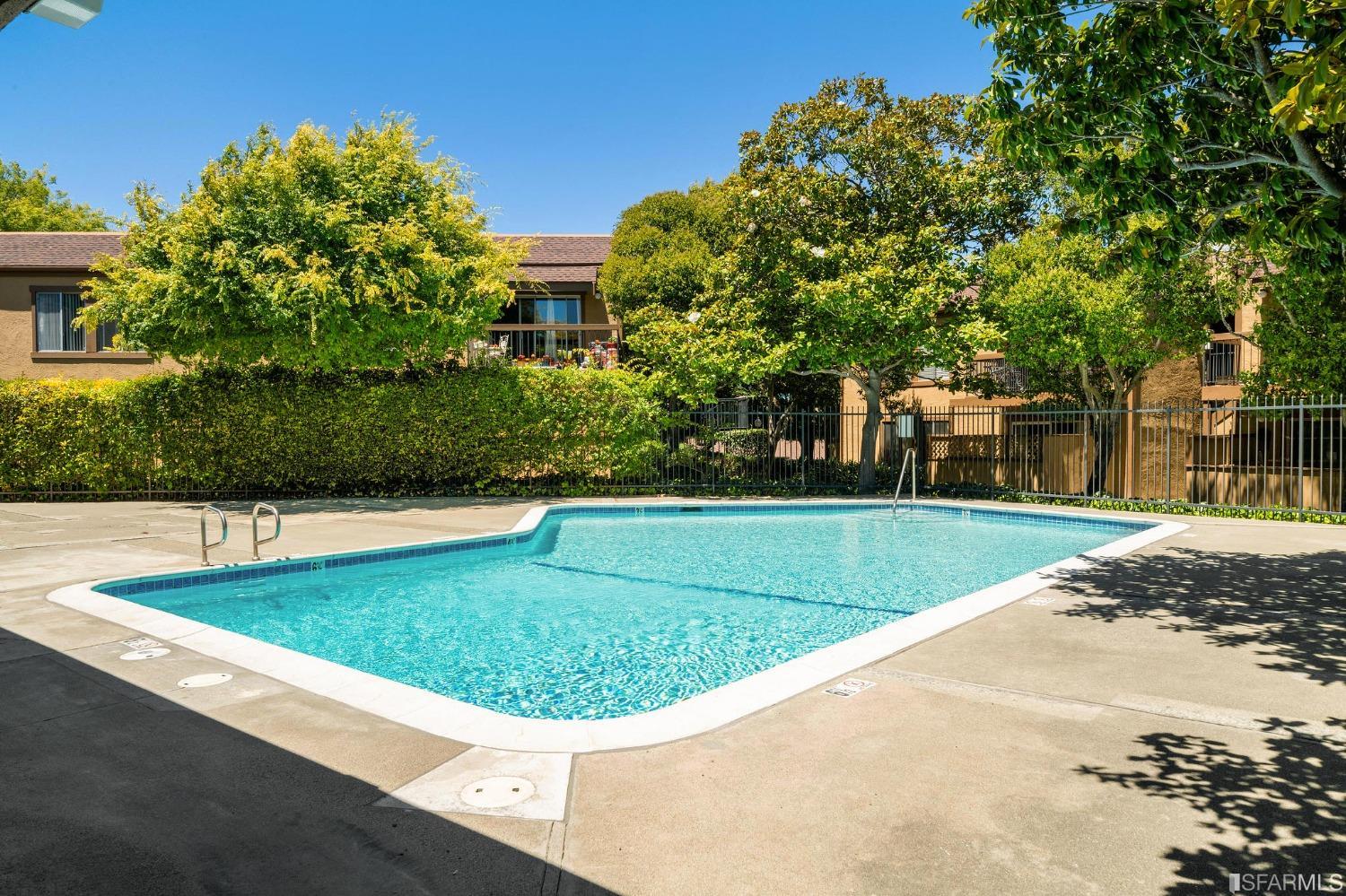 5311 Ridgeview Circle, Unit 5 El Sobrante, CA 94803 - Photo 26 of 27