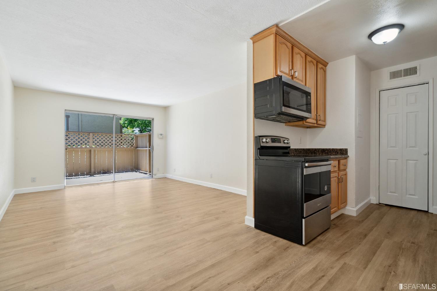 5311 Ridgeview Circle, Unit 5 El Sobrante, CA 94803 - Photo 6 of 27