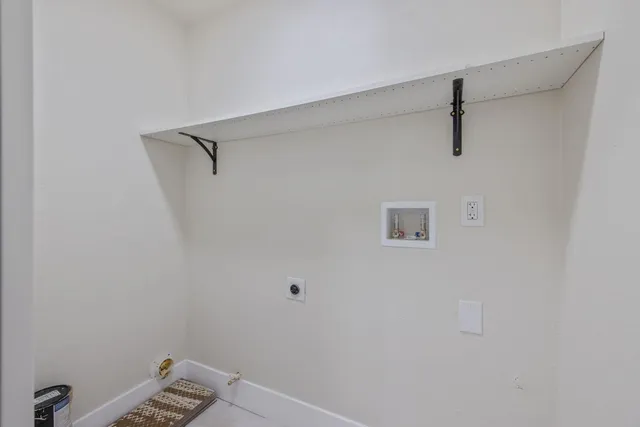 $223,200 | 600 East Tulare Street, Avenal, CA 93204