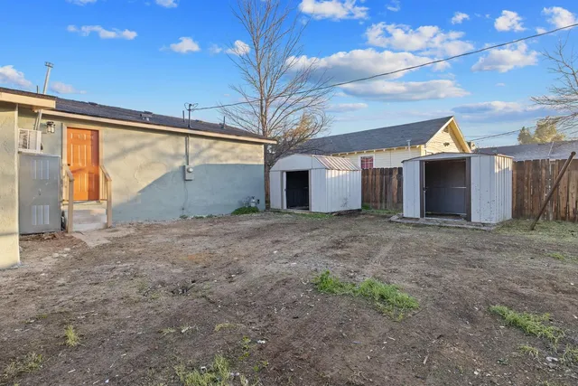 $223,200 | 600 East Tulare Street, Avenal, CA 93204