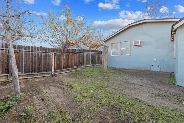$223,200 | 600 East Tulare Street, Avenal, CA 93204