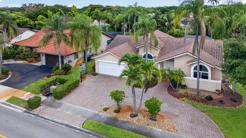 $789,000 | 5333 North Springs Way, Coral Springs, FL 33076