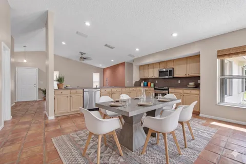 $789,000 | 5333 North Springs Way, Coral Springs, FL 33076