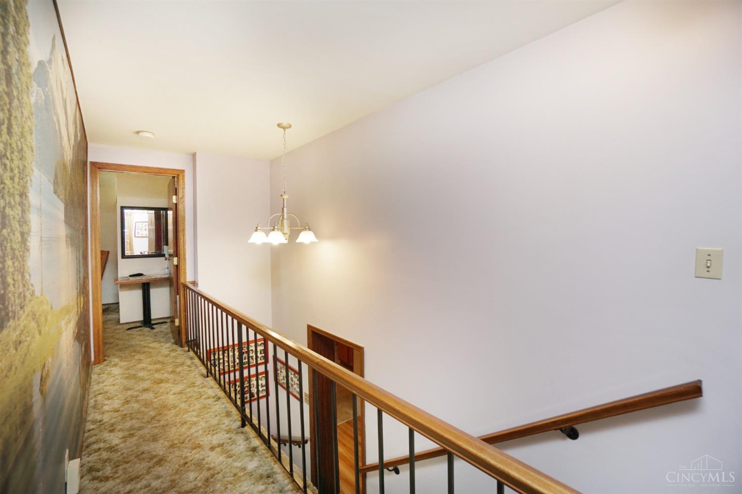 7261 Pippin Road Cincinnati, OH 45239 - Photo 24 of 33 Gallery Image 24