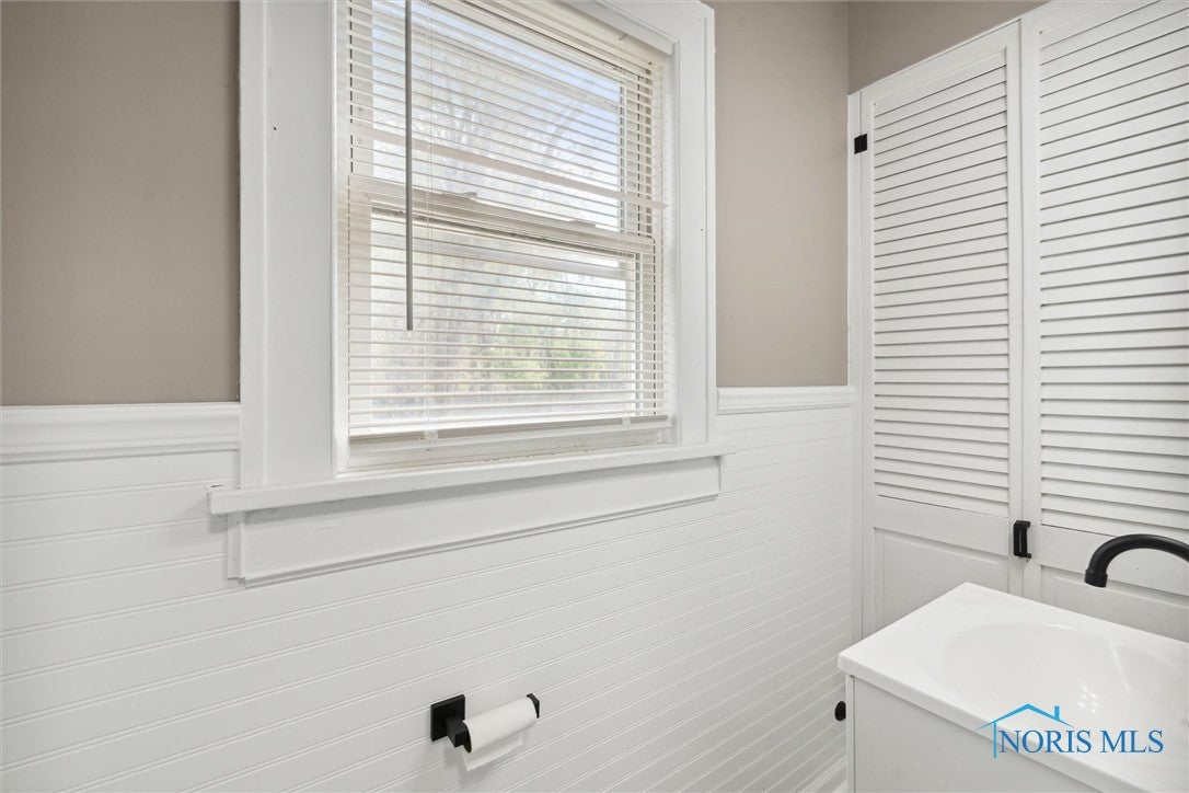 911 Alvison Road Toledo, OH 43612 - Photo 21 of 37 Gallery Image 21
