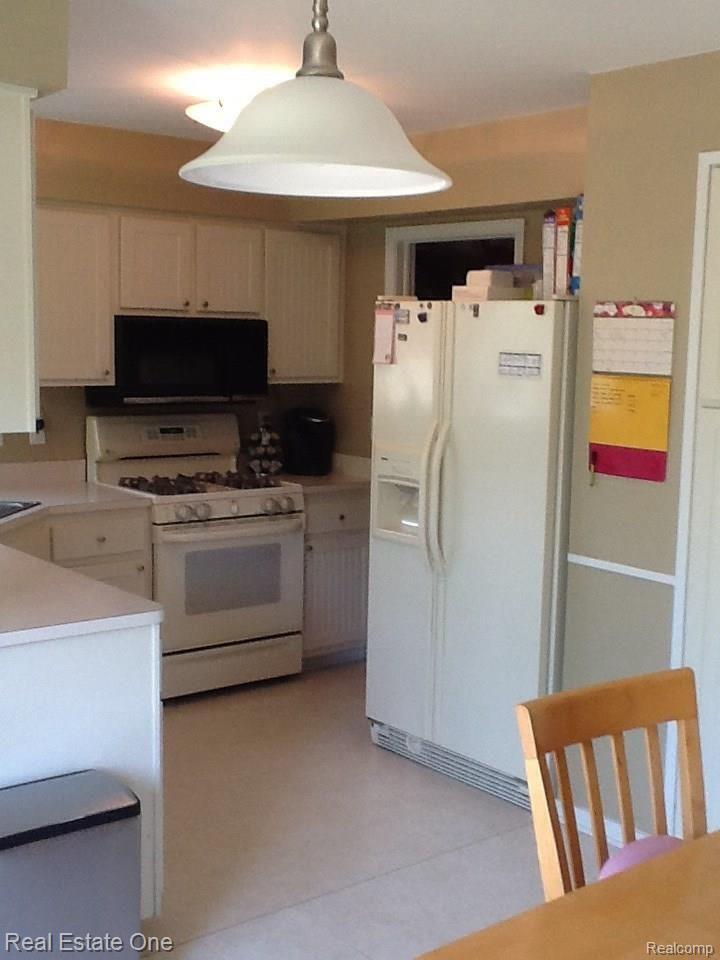 44925 Rector Drive Canton, MI 48188 - Photo 24 of 45 kitchen view 2