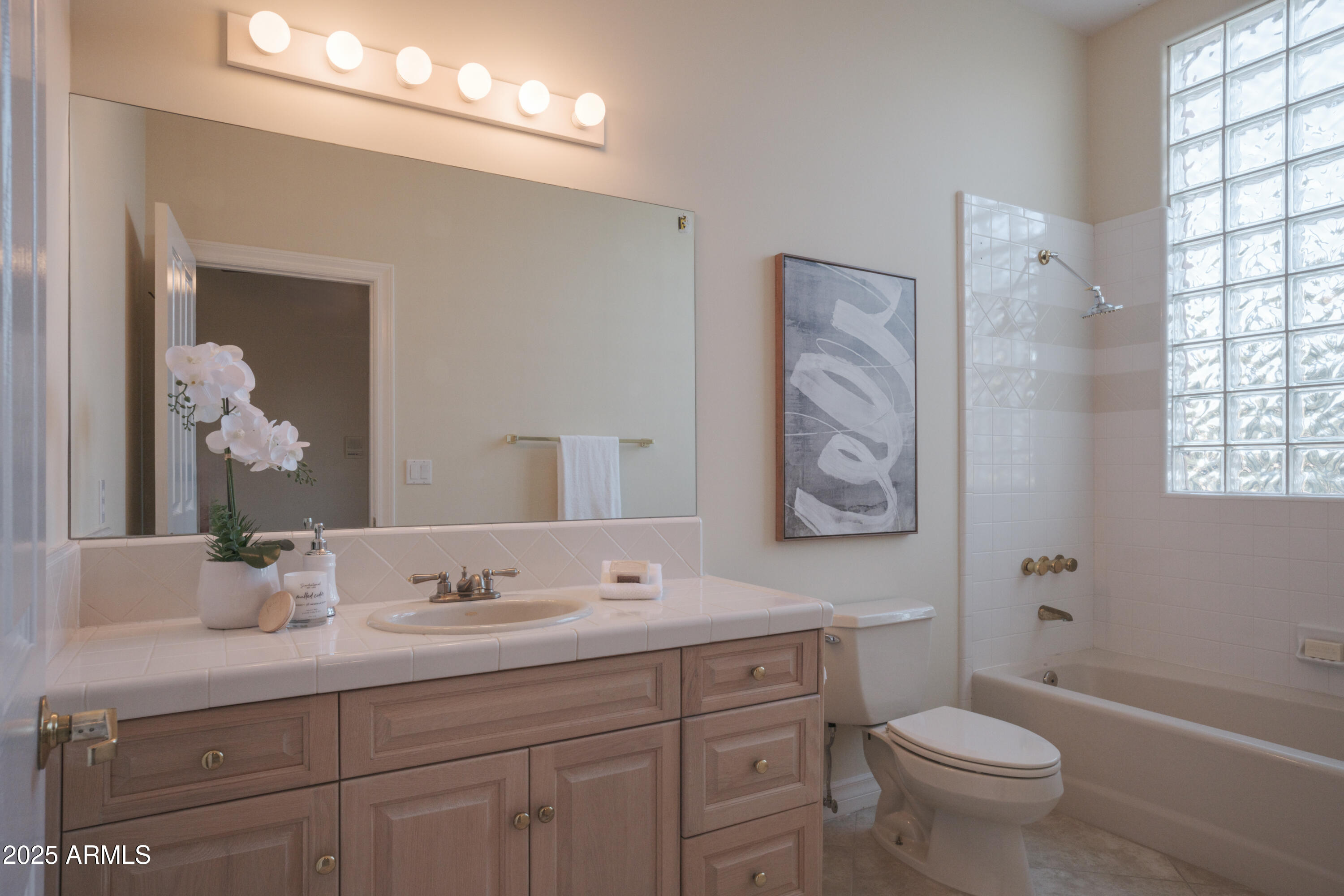 5921 East Leisure Lane Carefree, AZ 85377 - Photo 21 of 49 En-suite bath