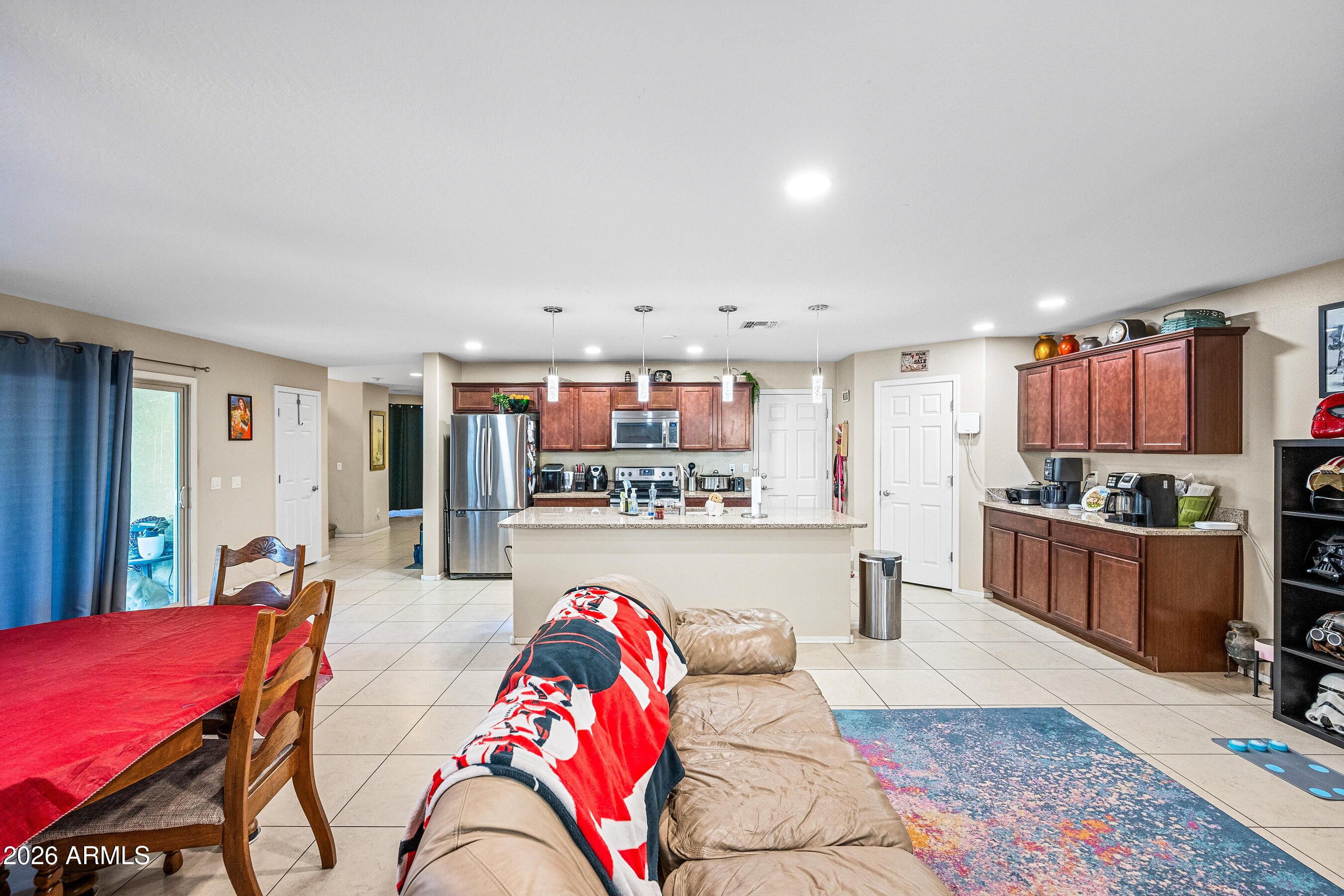 867 South Swallow Lane Gilbert, AZ 85296 - Photo 7 of 33 Great Room