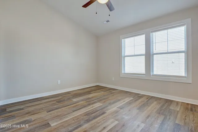 $1,775 | 607 Windsurfing Lane, Sneads Ferry, NC 28460