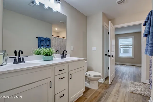 $1,775 | 607 Windsurfing Lane, Sneads Ferry, NC 28460