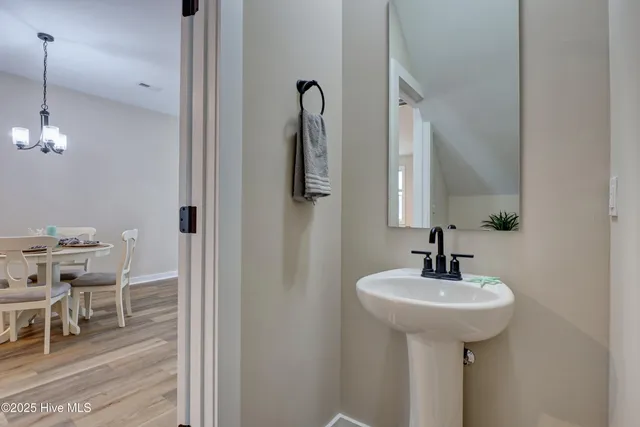 $1,775 | 607 Windsurfing Lane, Sneads Ferry, NC 28460