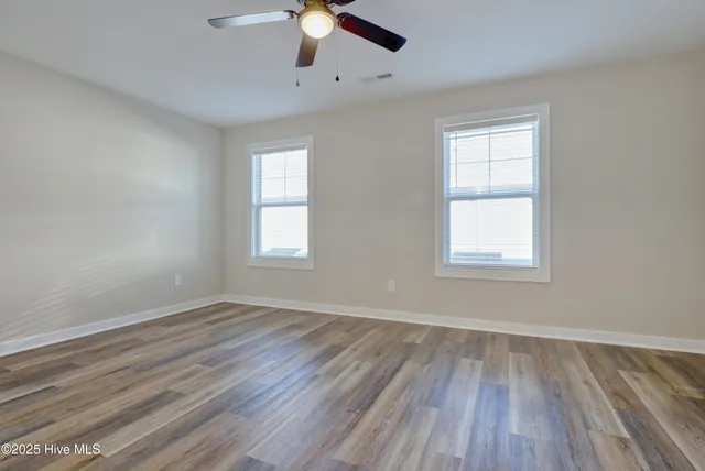 $1,775 | 607 Windsurfing Lane, Sneads Ferry, NC 28460