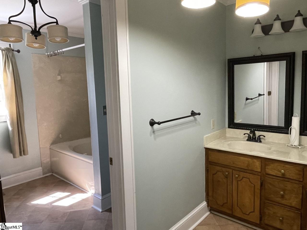 906 Renno Road Clinton, SC 29325 - Photo 8 of 36