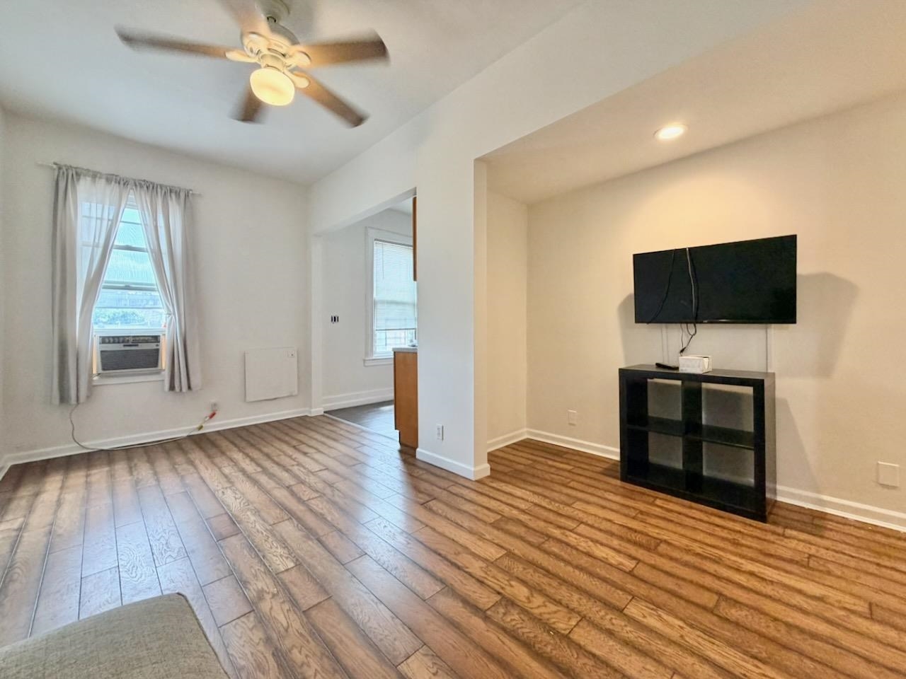 514 Monastery Place, Unit 3R Union City, NJ 07087 - Photo 3 of 21
