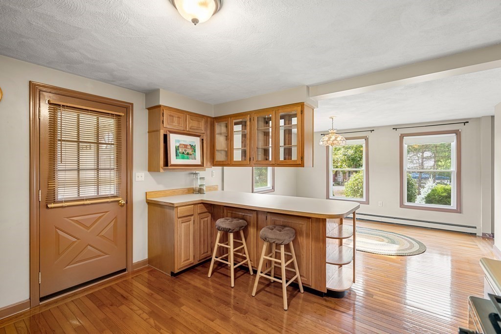 1 North Martin Road Amesbury, MA 01913 - Photo 6 of 31 Gallery Image 6