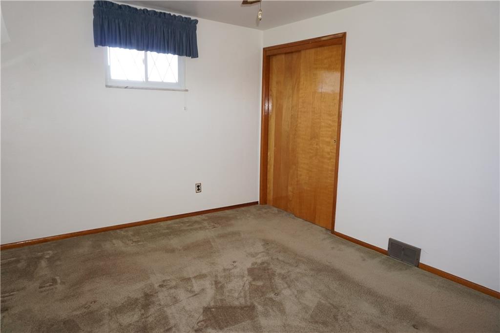 207 Barbara Drive McKees Rocks, PA 15136 - Photo 10 of 20 Gallery Image 10