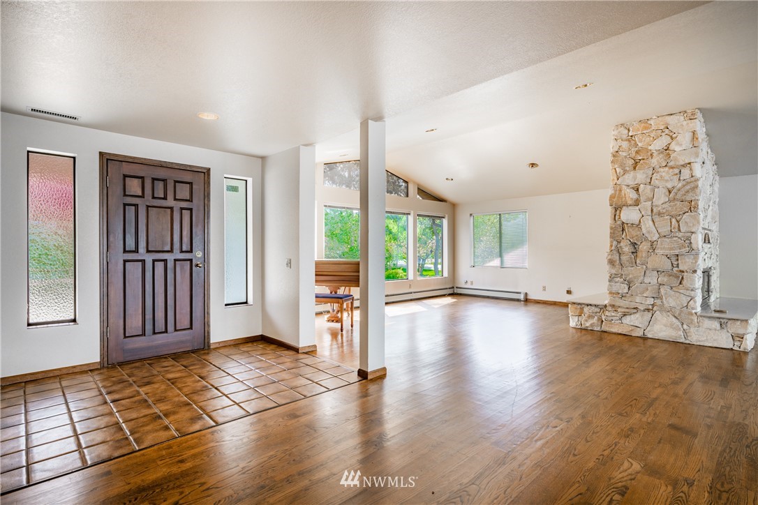 3229 Robertson Road Bellingham, WA 98226 - Photo 10 of 25 Gallery Image 10