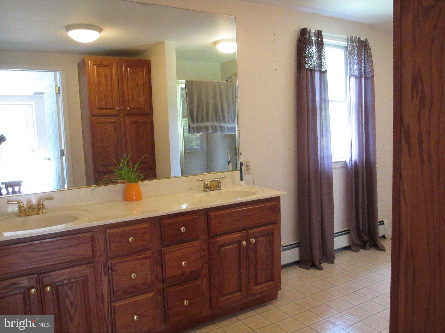 3113 East Walker Road Bath, PA 18014 - Photo 23 of 25