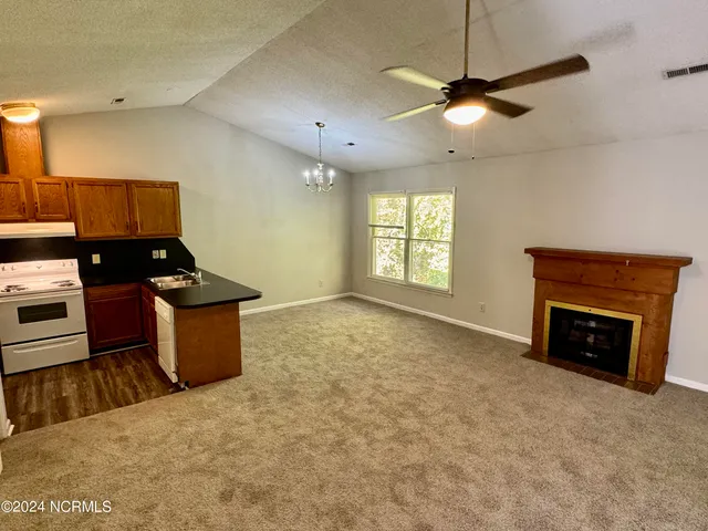 $900 | 3412 Evans Street, Unit B, Greenville, NC 27834