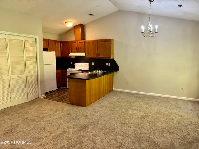 $900 | 3412 Evans Street, Unit B, Greenville, NC 27834