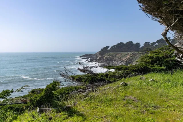 $525,000 | 42460 Leeward Road, The Sea Ranch, CA 95497