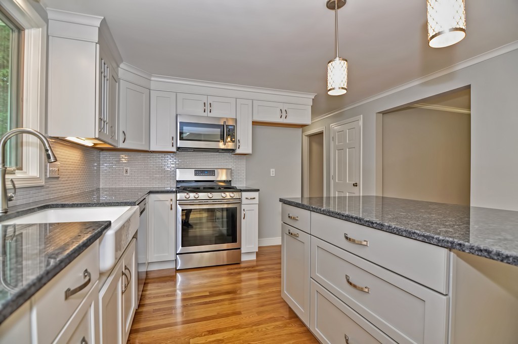 65 Page Brook Road Carlisle, MA 01741 - Photo 4 of 29 Gallery Image 4