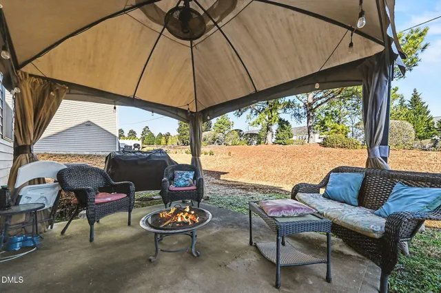 $324,900 | 69 Sugarbush Court, Clayton, NC 27527