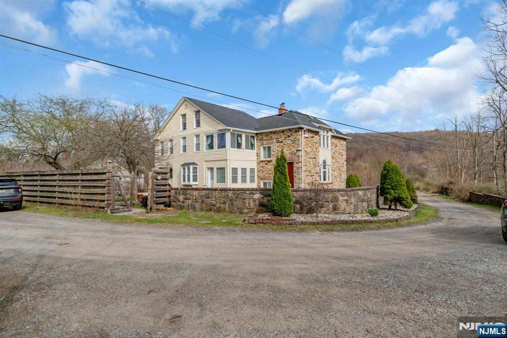 48 Willever Lake Road Oxford, NJ 07863 - Photo 3 of 46
