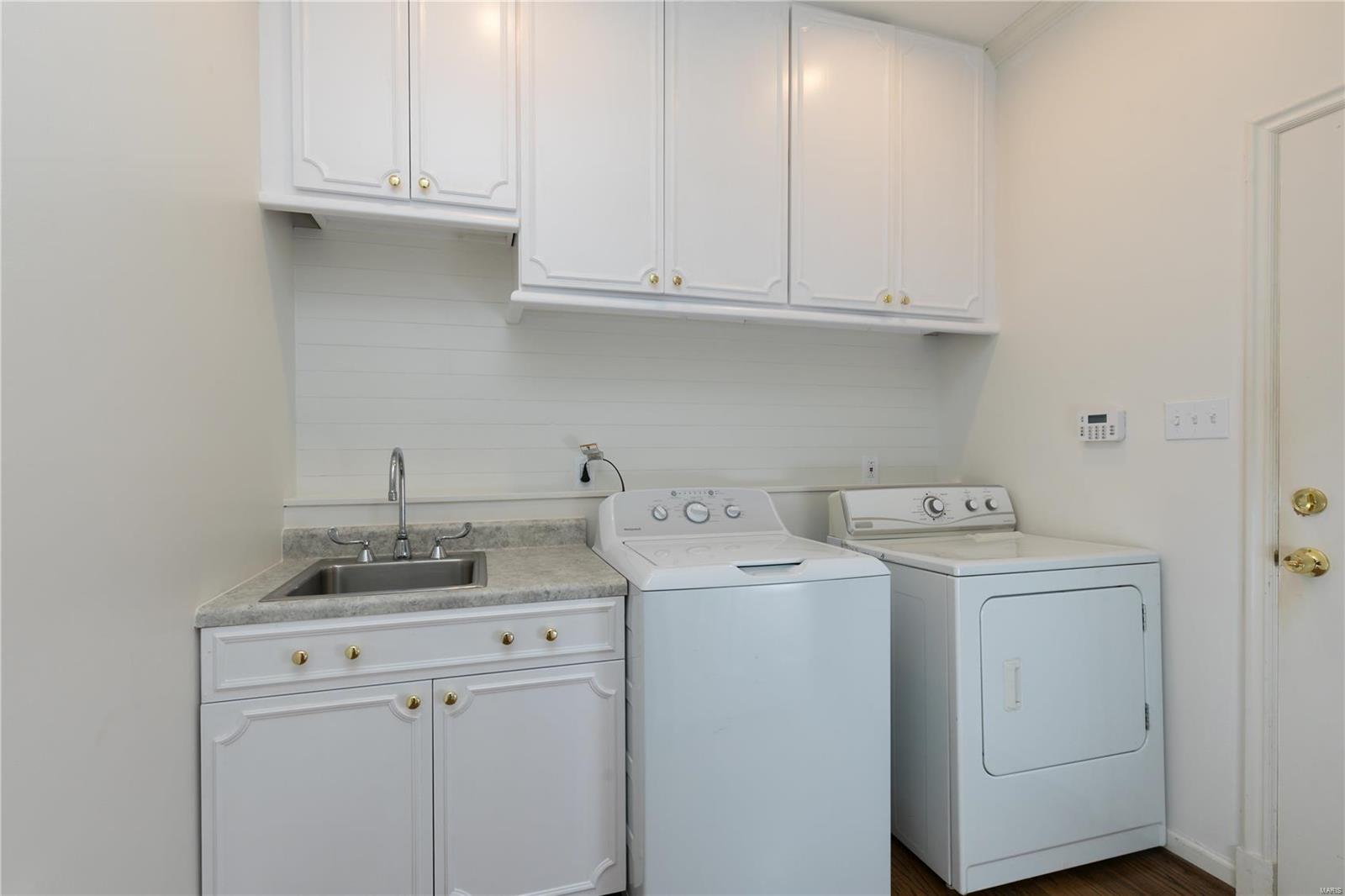 9 Woodbridge Manor Road St. Louis, MO 63141 - Photo 13 of 28 Gallery Image 13