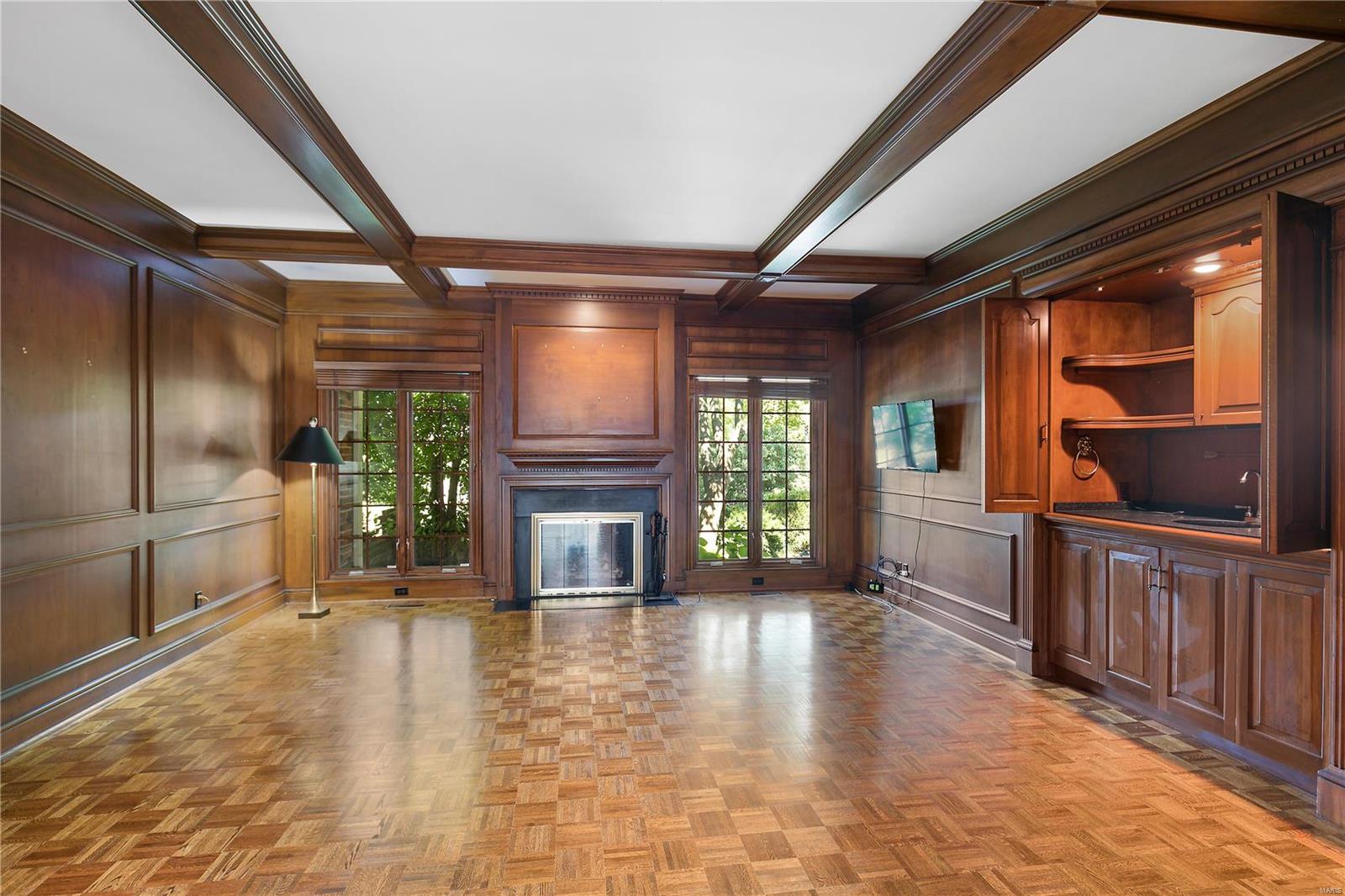 9 Woodbridge Manor Road St. Louis, MO 63141 - Photo 17 of 28 Gallery Image 17