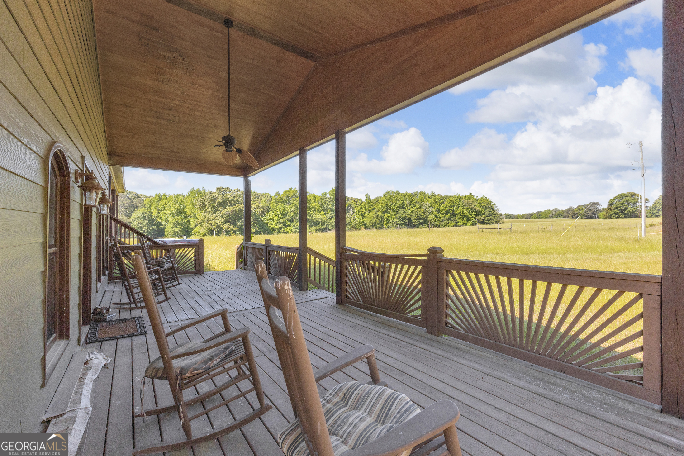 1641 Churchwell Rd Union Point Union Point, GA 30669 - Photo 44 of 48 a view of balcony with furniture